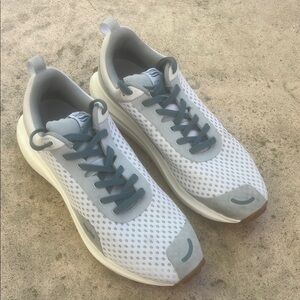 Hilma Everywhere Hybrid Women's Road Running Shoe Mirage Grey Size 12